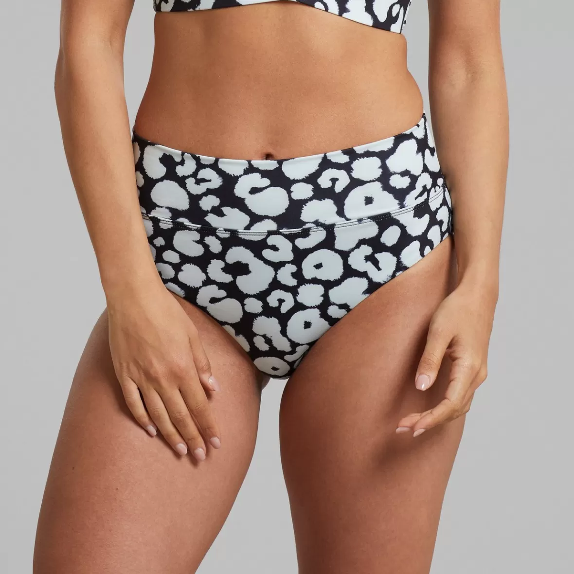 Swimwear | DEDICATED Bikini Pants Slite Painted Leopard Black