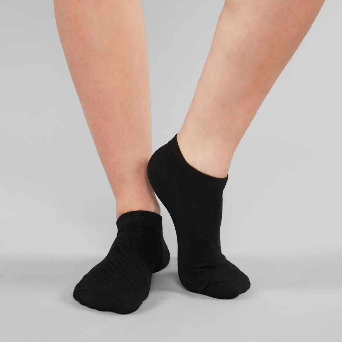 Socks | Socks | DEDICATED Low Socks Tibble Black