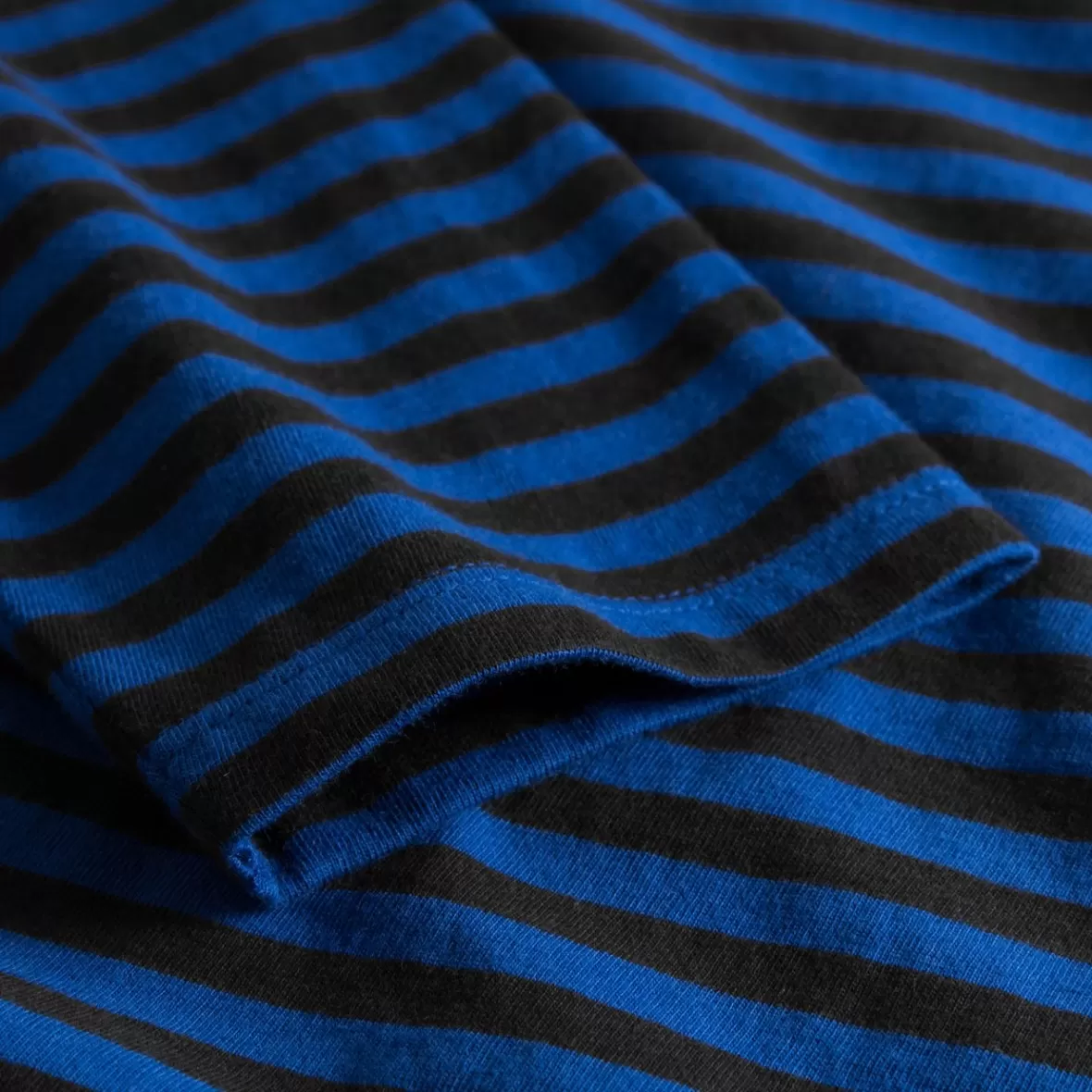 Tops | DEDICATED Top Humledal Stripes Black/Surf Blue