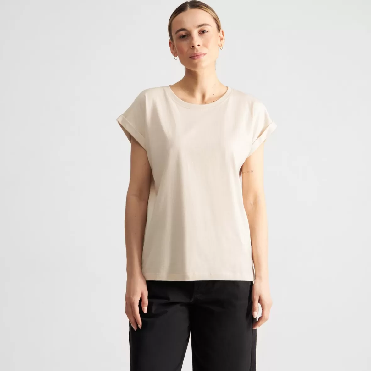 Base T-Shirts | Basics | DEDICATED T-shirt Visby Base Oat White