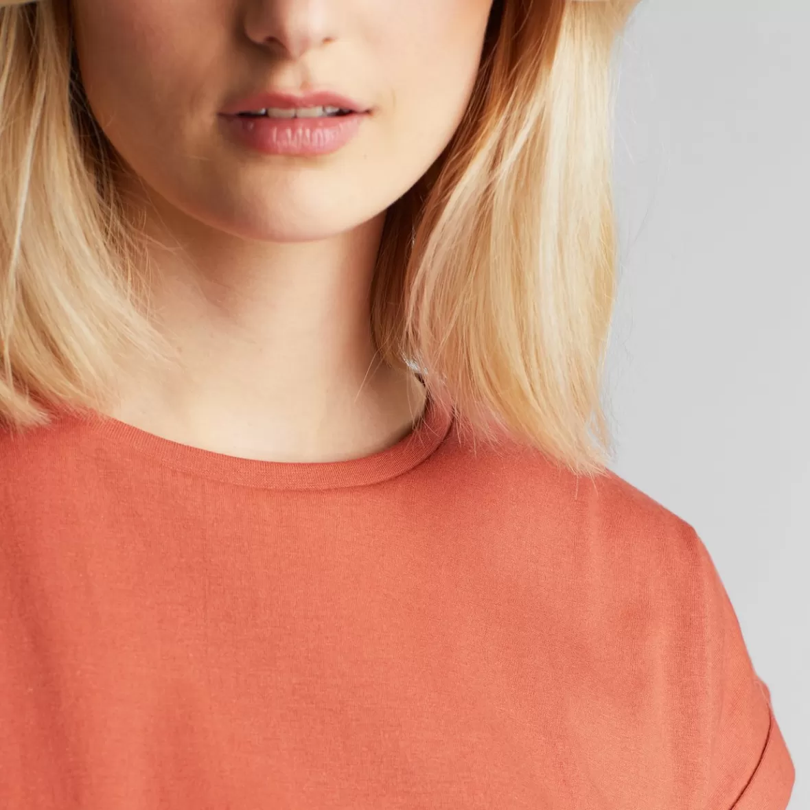 Base T-Shirts | Basics | DEDICATED T-shirt Visby Base Terracotta Red