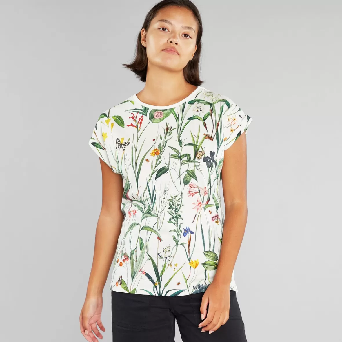 T-Shirts | DEDICATED T-shirt Visby Flower Field Off-White