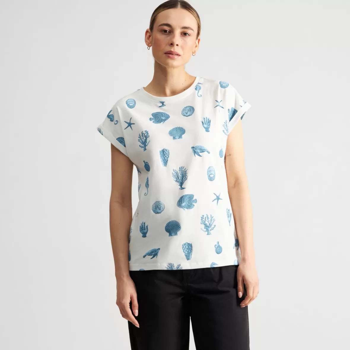 T-Shirts | DEDICATED T-shirt Visby Ocean Life AOP Off White